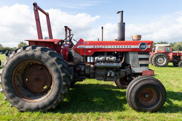 Used Tractor Buying Checklist: 10 Things You Must Inspect Before Paying