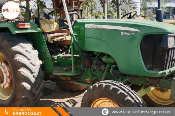 John Deere 5060 E 2WD Tractor 2011