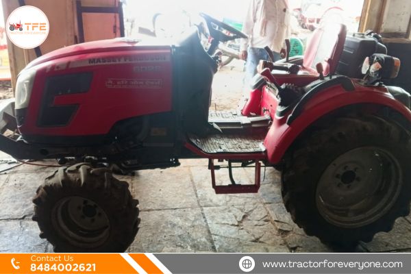 Massey Ferguson 6028 4WD Tractor 2018