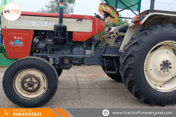 Swaraj 744 FE 2WD Tractor 2014