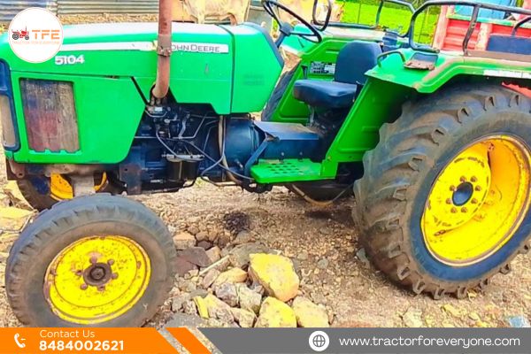 John Deere 5104 2WD Tractor 2007 With Trolly